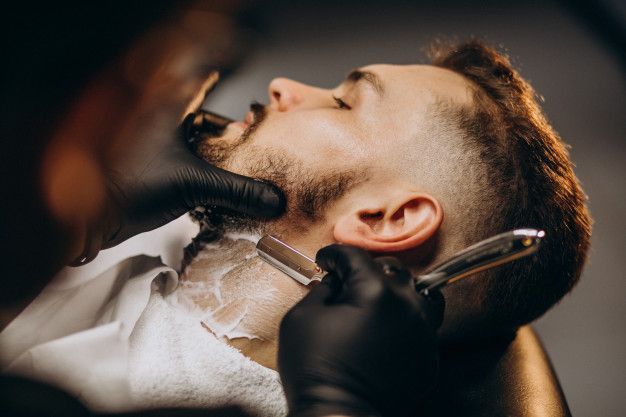 Rasoio sulla barba — BarberStarShop